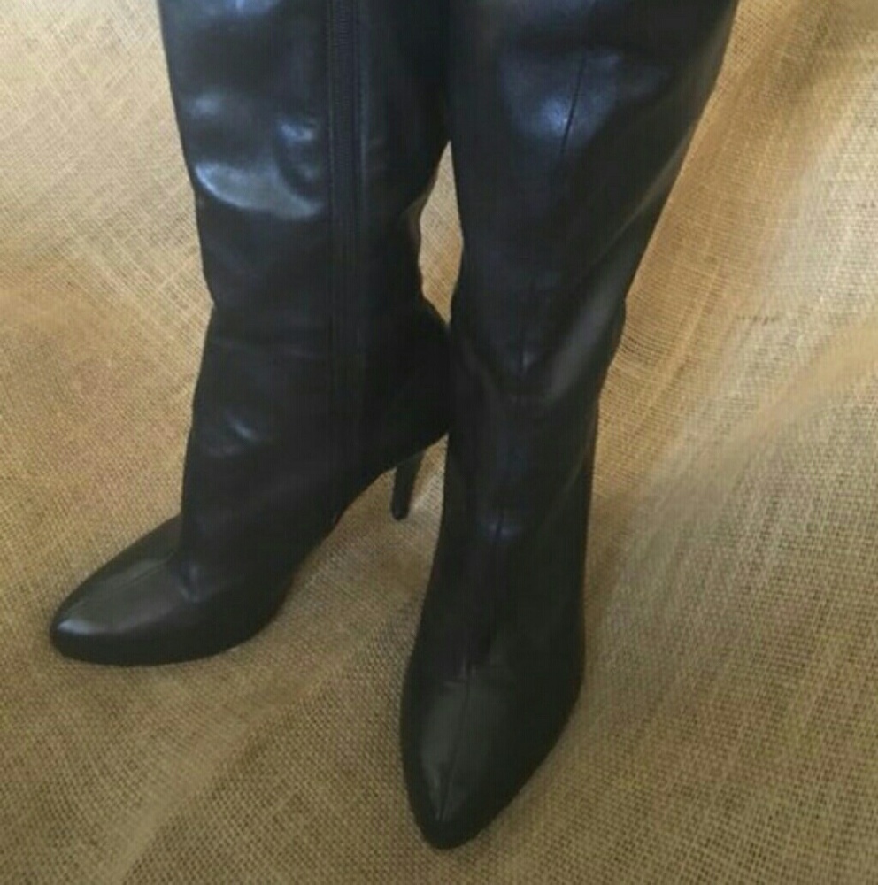 NWOB Colin Stuart Black Boots SZ 8.5